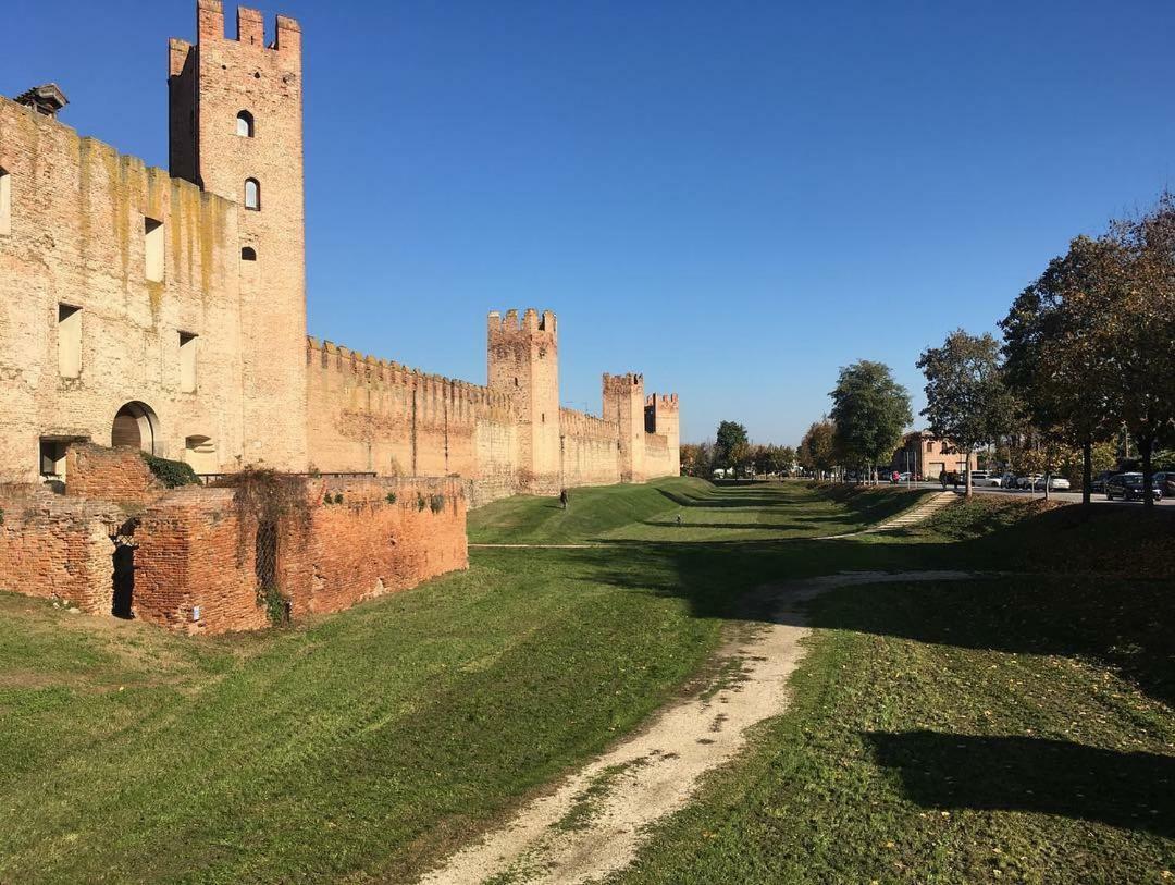 The Garden View Apartment - Le Cà De Boron Montagnana Montagnana  Extérieur photo